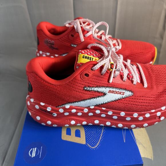 RunDisney Brooks Womens Running Shoes Size 9.5 Disney Ghostmax 2 Minnie Mouse - Picture 2 of 5